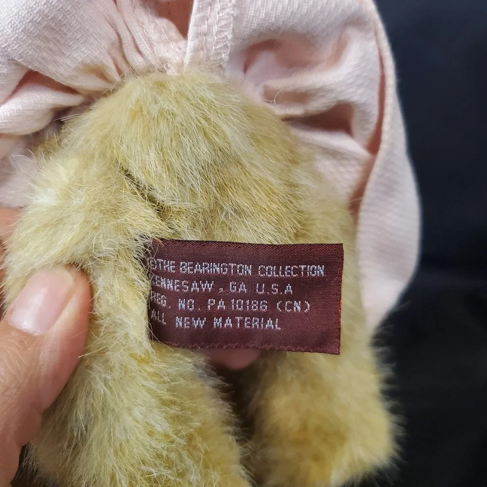 Bearington Collection MY SISTER MY FRIEND Teddy Bear Holding Quilted Square 10
